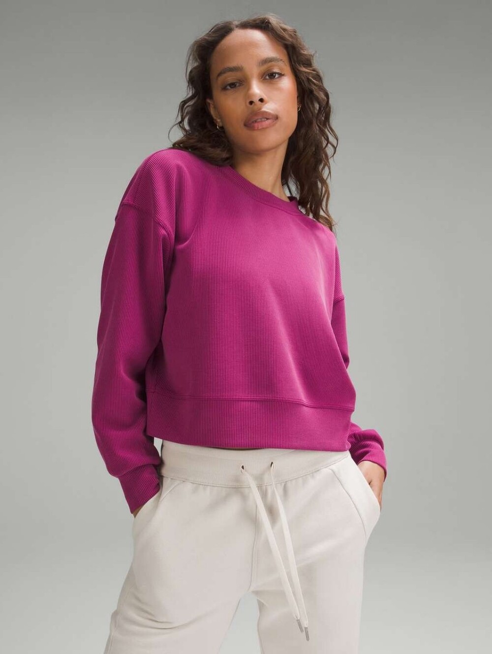 LULULEMON ATHLETICA Softstream Perfectly Oversized Cropped Crew - Size 2